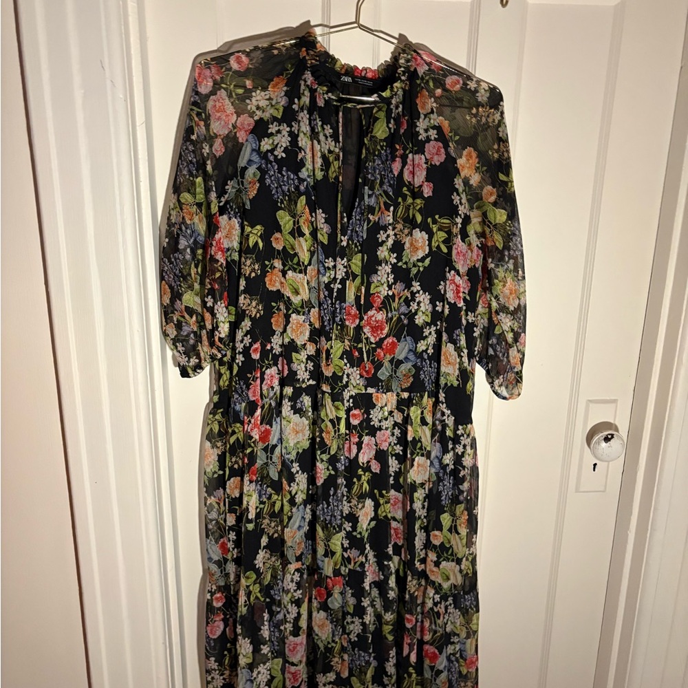 Zara Black Floral Long Sleeve Dress